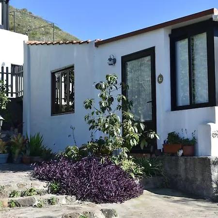 Holiday home Casita De La Montana De Maria